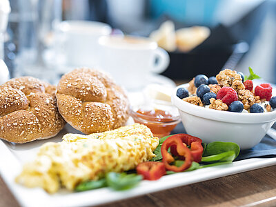 gesund Frühstücken im Restaurant in Ried im Oberinntal im Hotel Truyenhof 