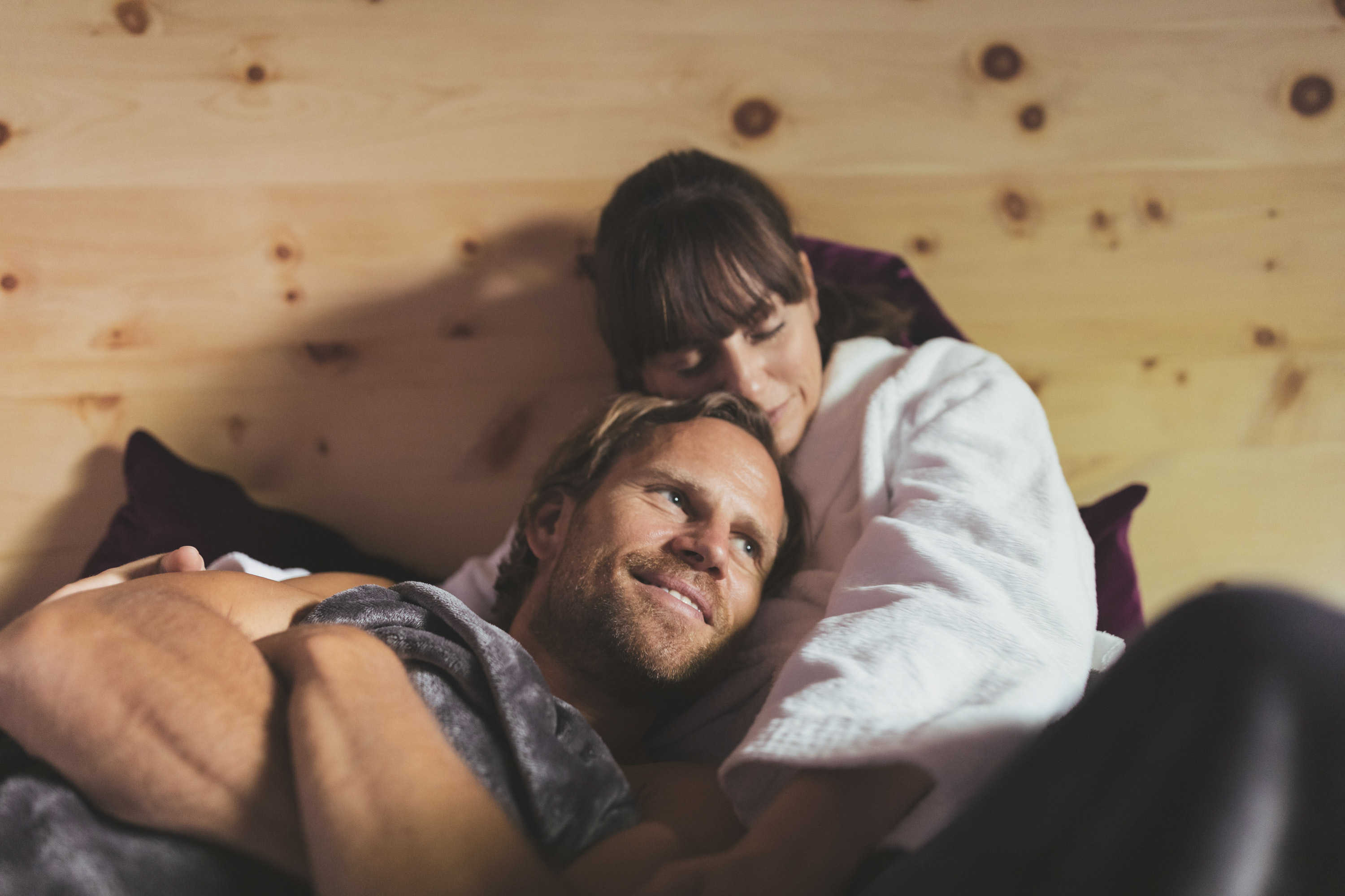 Paar im Wellnessbereich im Wellnesshotel Truyenhof in Tirol